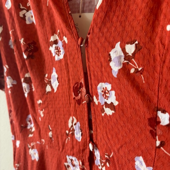 Universal Thread Red Floral Midi Dress - Picture 4 of 13